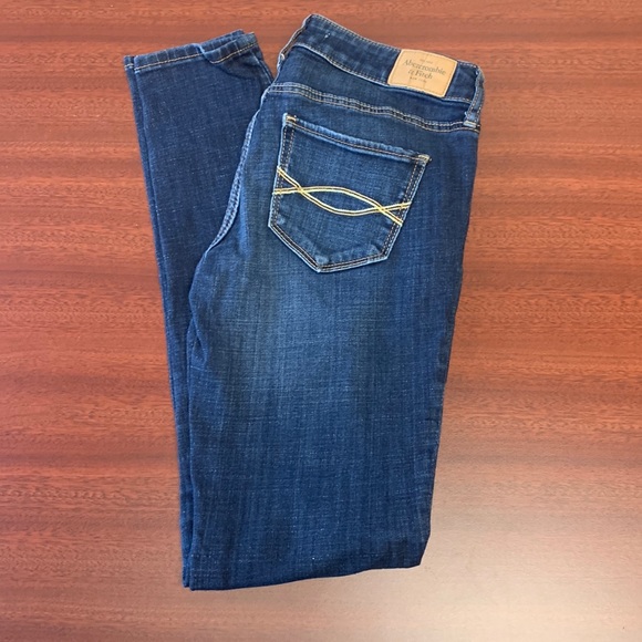 Abercrombie & Fitch Denim - Abercrombie & Fitch Jeans